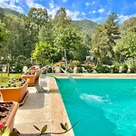 Villa Luxury With Pool In *