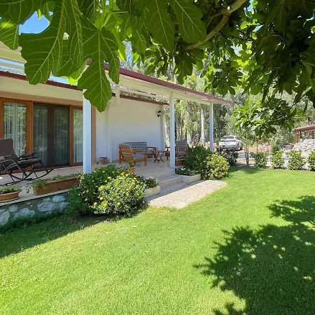 וילה Luxury With Pool In מרמריס