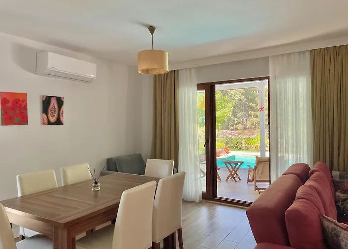 Luxury With Pool In *