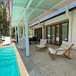 Luxury With Pool In Μαρμαρίς
